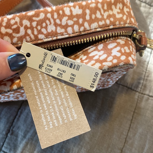 NEW Madewell The Transport Camera Bag Animal Spot Calf Hair Toffee - Picture 4 of 6